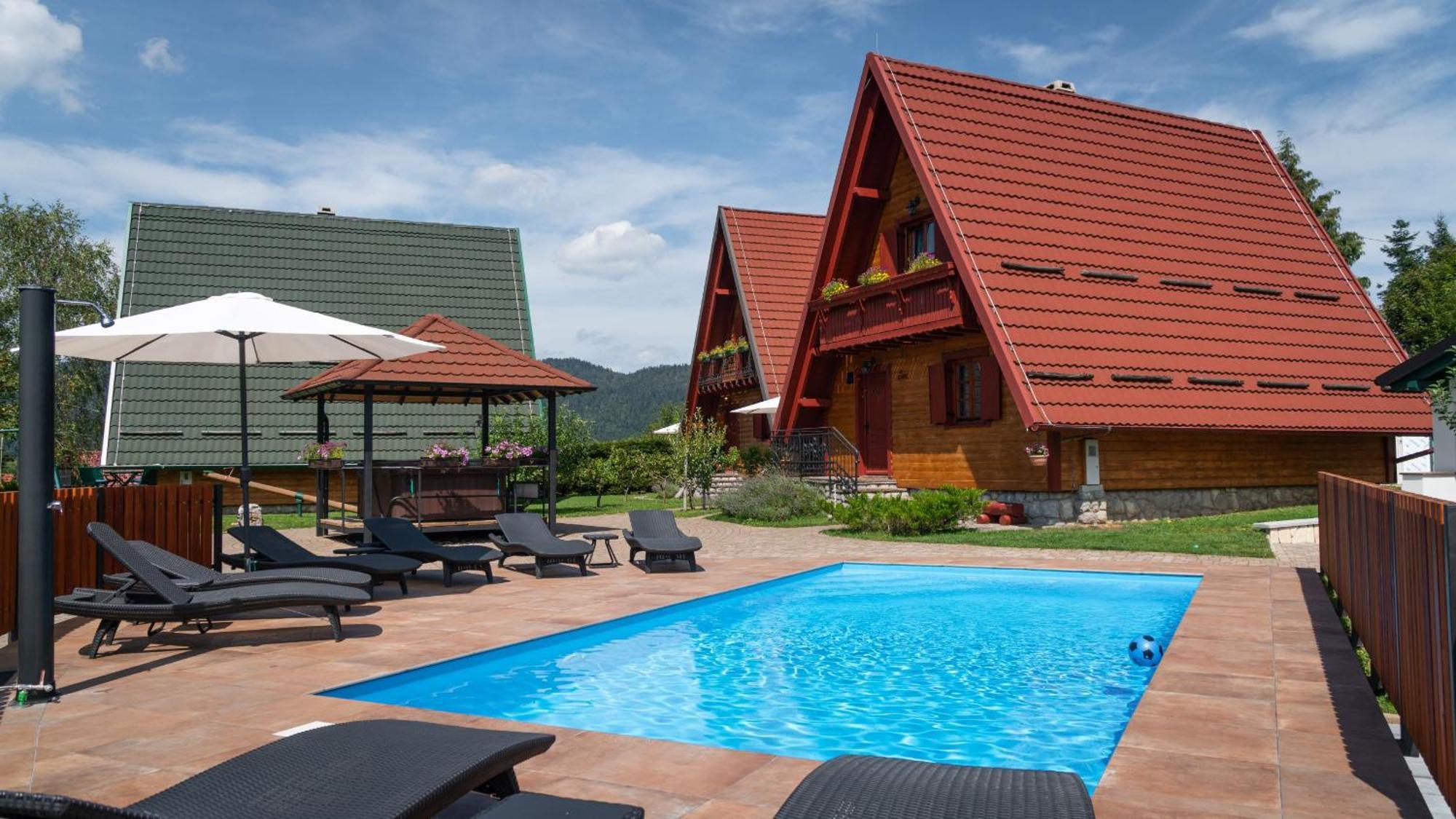 Chalets Runolist Crni Lug Exterior photo